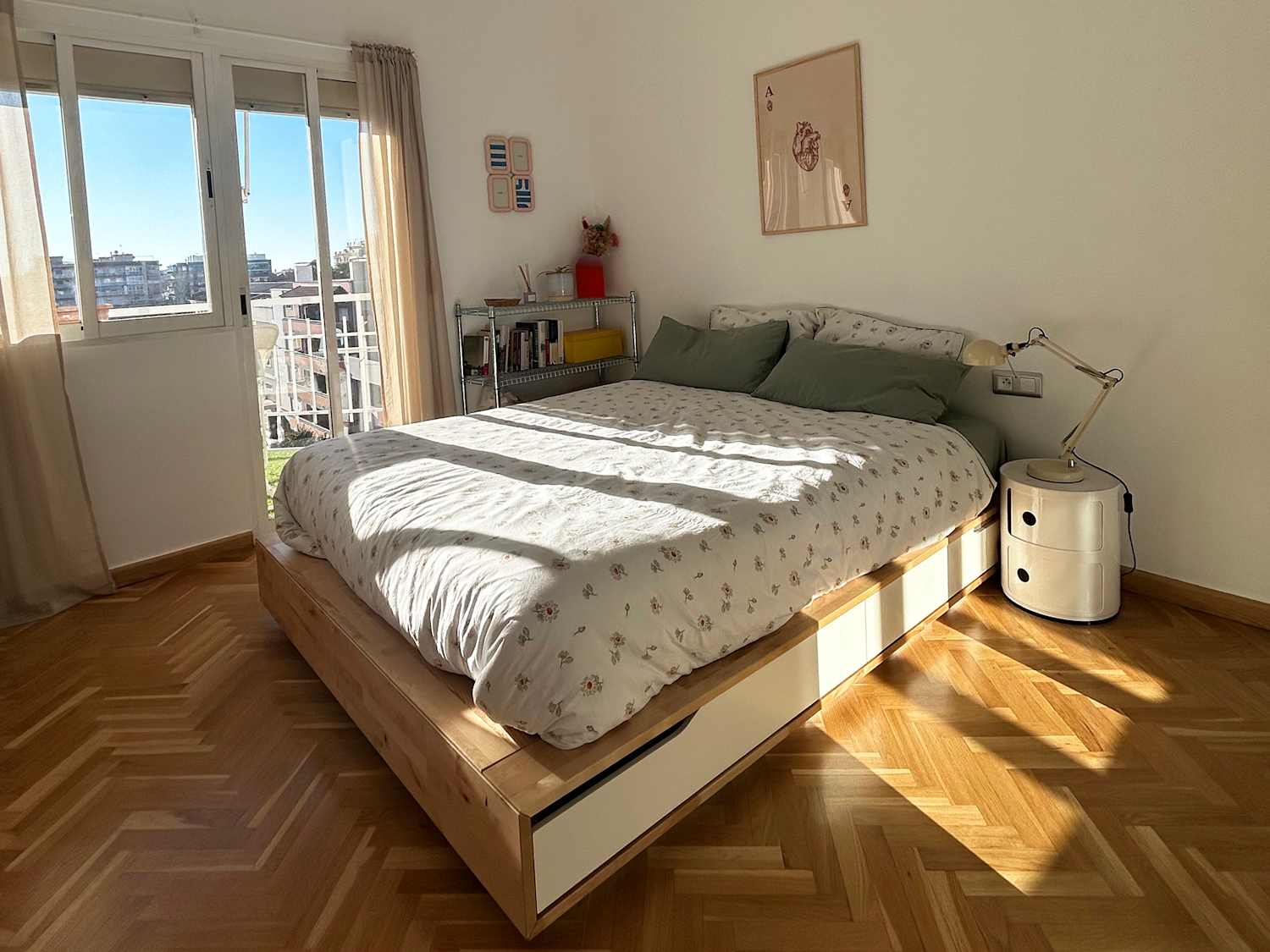 IKEA マンダール クイーンサイズ ベッドフレーム MANDAL マンダール